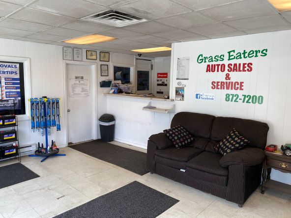25 Augusta Rd, Winslow, ME 04901